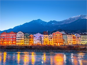 Innsbruck bei Nacht