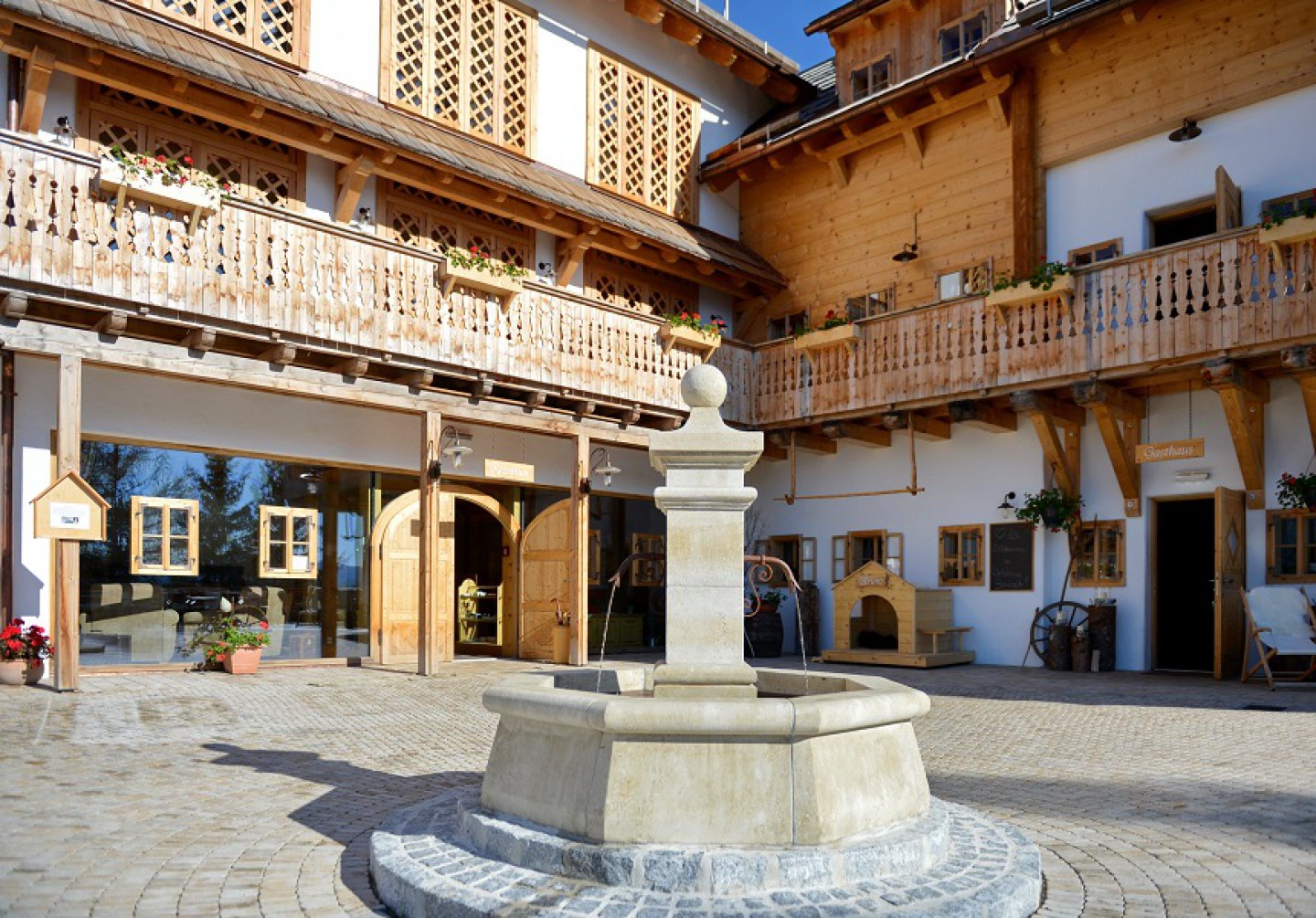 Almdorf Seinerzeit - Gutshof - MICE Service Group